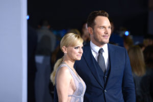 WESTWOOD, CA - DECEMBER 14: Actors Anna Faris (L) and Chris Pratt attend the premiere of Columbia Pictures' 'Passengers' at Regency Village Theatre on December 14, 2016 in Westwood, California.
