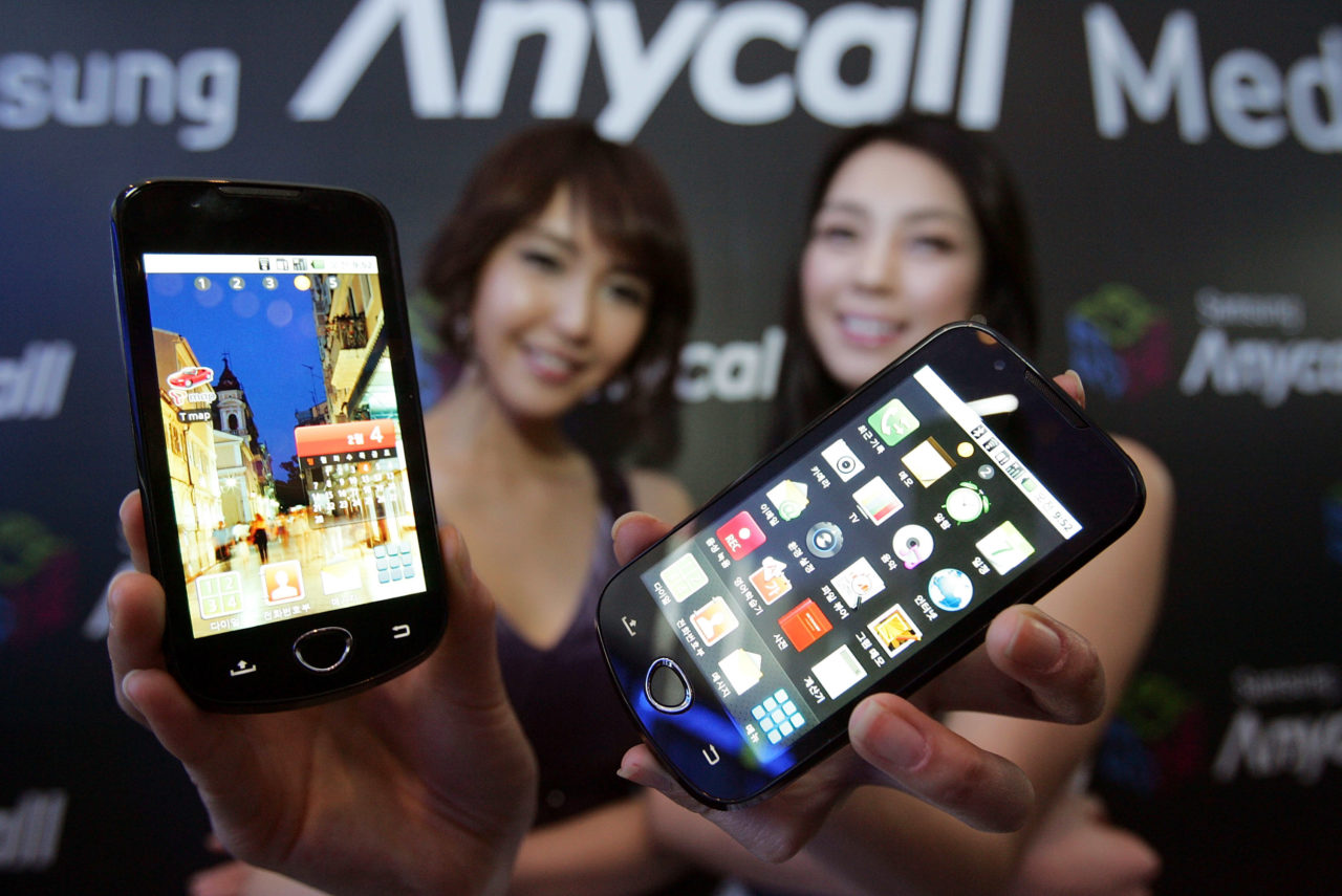 iphone owners are rich, iphone, android (Photo by Chung Sung-Jun/Getty Images)