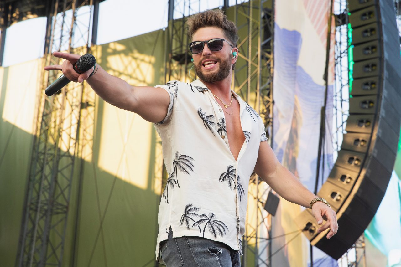 GEORGE, WA - AUGUST 04:  Country singer Chris Lane performs on stage at the Gorge Amphitheatre on A...